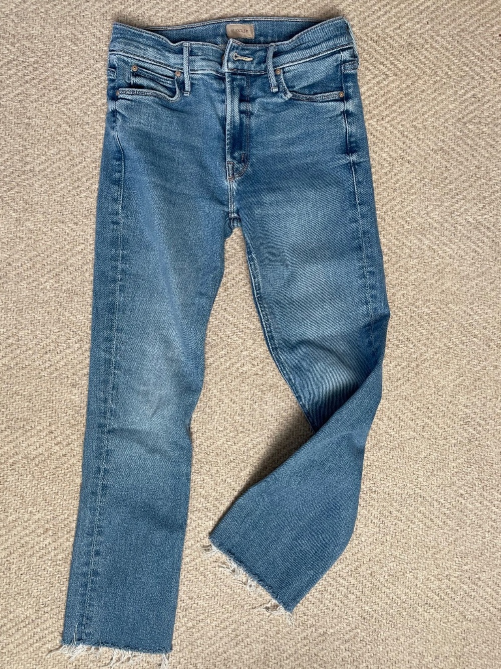 MOTHER Jean - Lil' Mid Rise Dazzler Ankle Fray